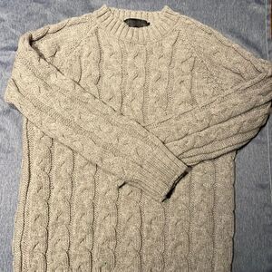 Peregrine 100% Pure New Wool Grey Cable Crewneck Sweater